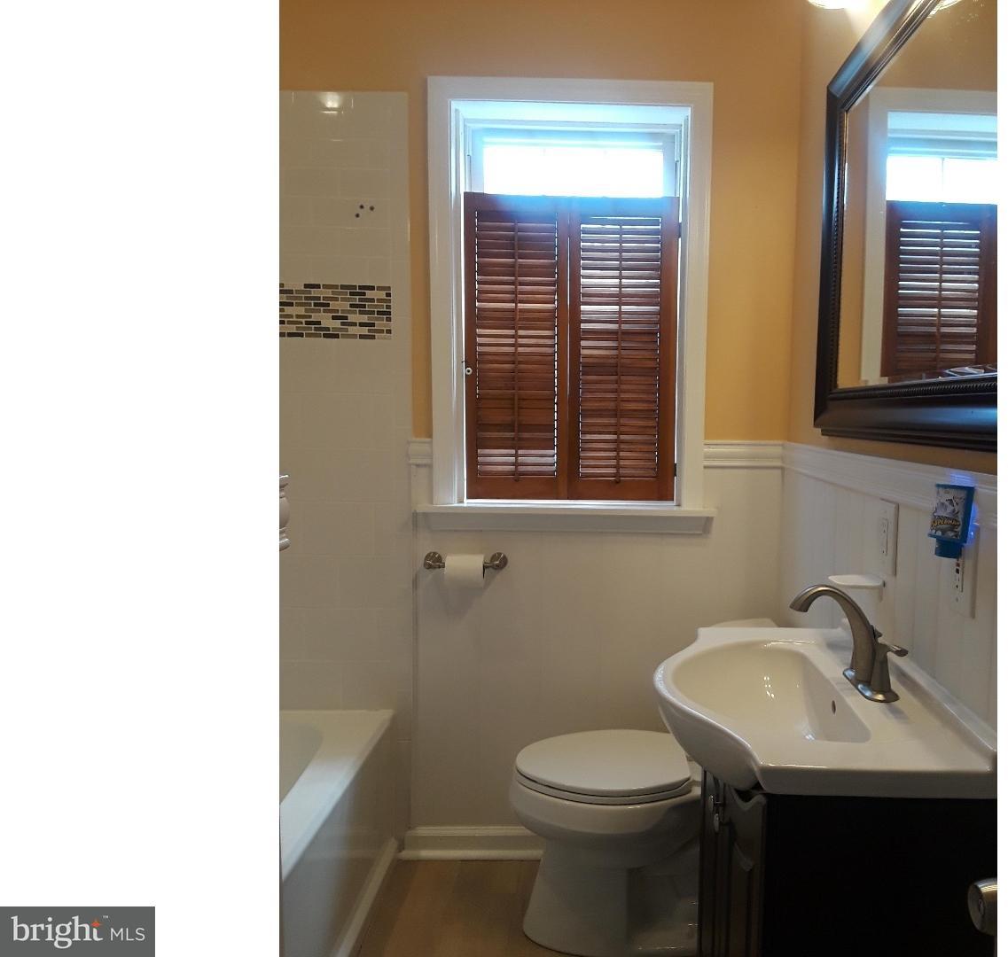 9224 Annapolis Road Philadelphia, PA 19114 - Photo 9 of 13 Bathroom