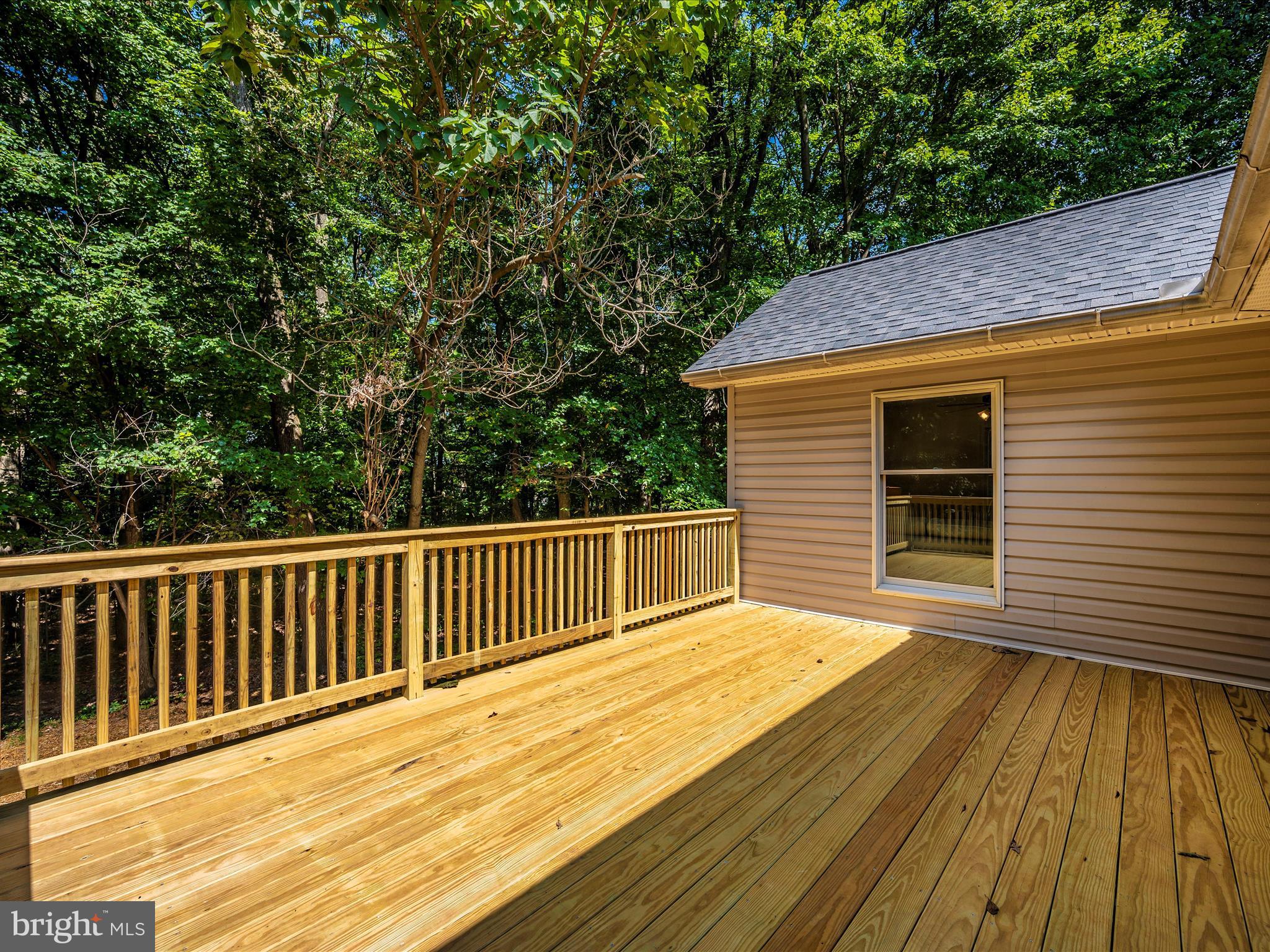 28017 Kemptown Church Road Damascus, MD 20872 - Photo 48 of 62 Deck
