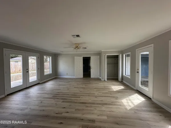 $2,400 | 107 Bellridge Drive, Lafayette, LA 70506