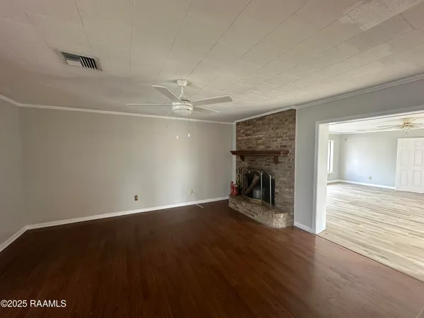 $2,400 | 107 Bellridge Drive, Lafayette, LA 70506