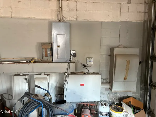 $450,000 | 101 Erie Street, Amsterdam, NY 12010