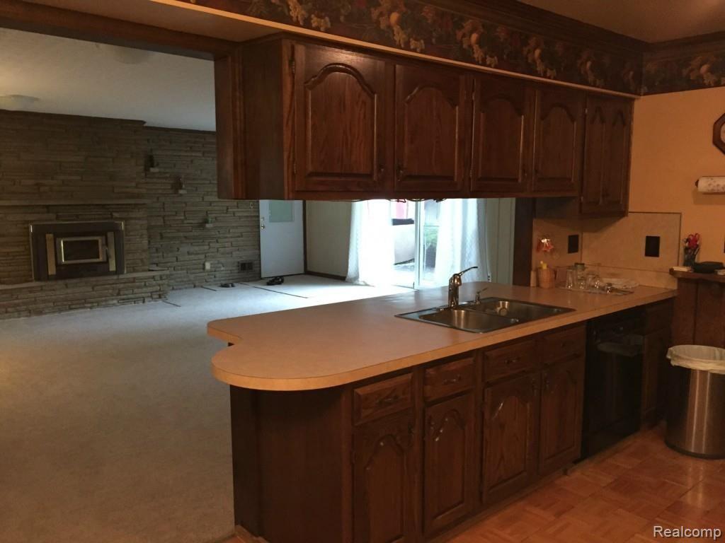 33300 King Road New Boston, MI 48164 - Photo 8 of 33