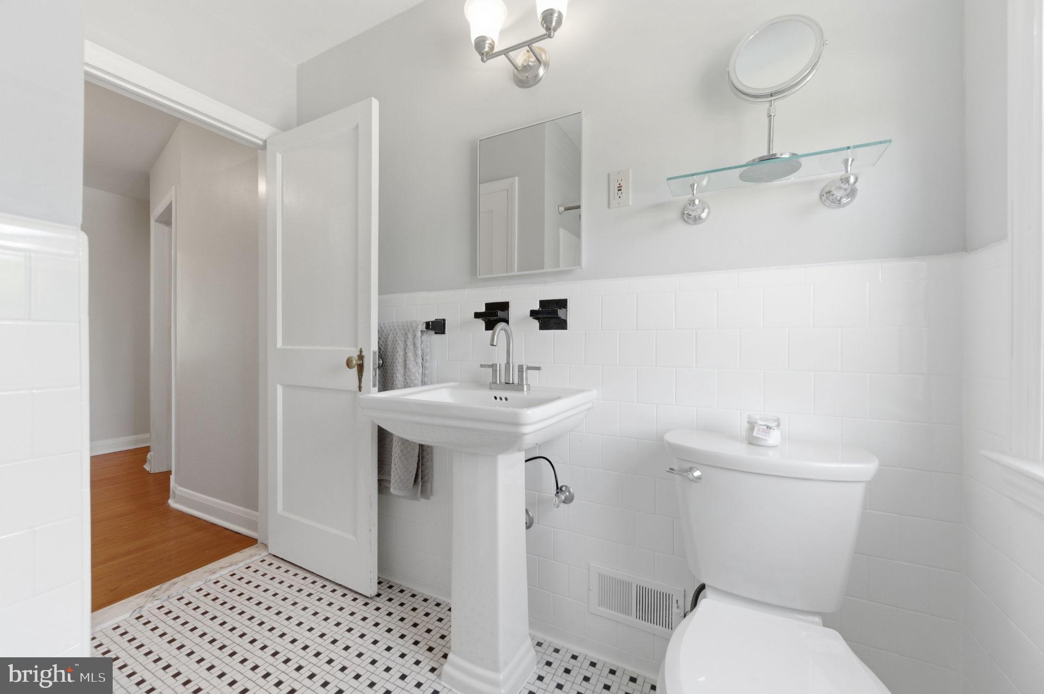 6467 Blenheim Road Baltimore, MD 21212 - Photo 28 of 61 New Vanity, lighting, tub reglazed - 2026