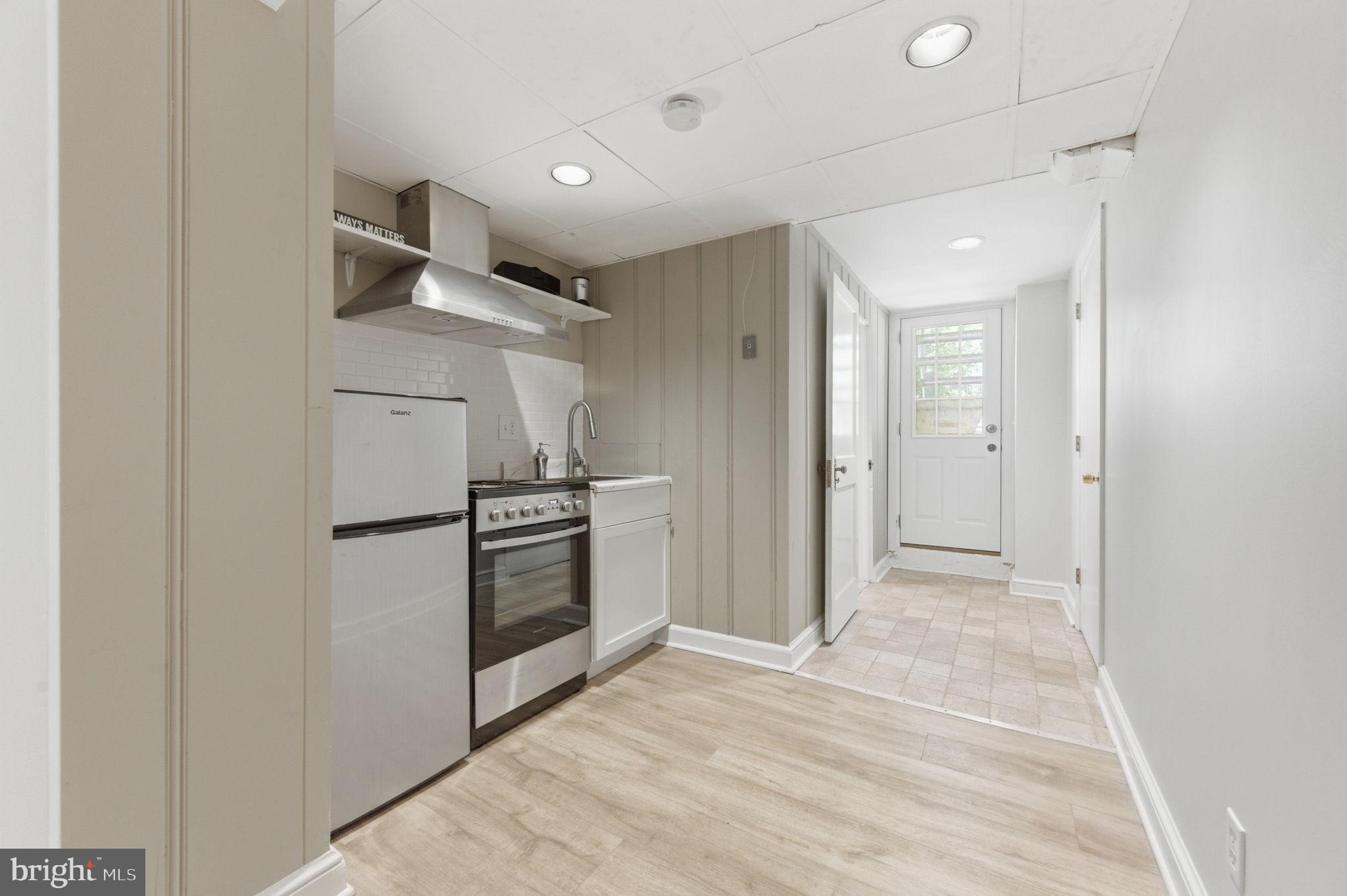 6467 Blenheim Road Baltimore, MD 21212 - Photo 32 of 61 Kitchenette- Lower level