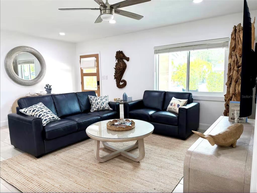 2238 Clematis Street Sarasota, FL 34239 - Photo 3 of 17