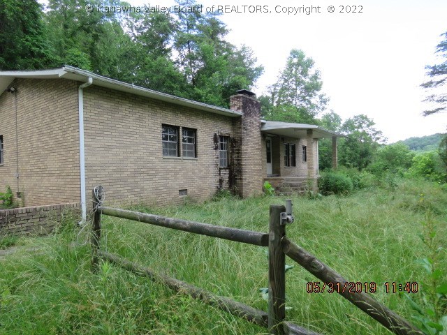 17 Fairview Road Alum Creek, WV 25003 - Photo 1 of 19 Gallery Image 1