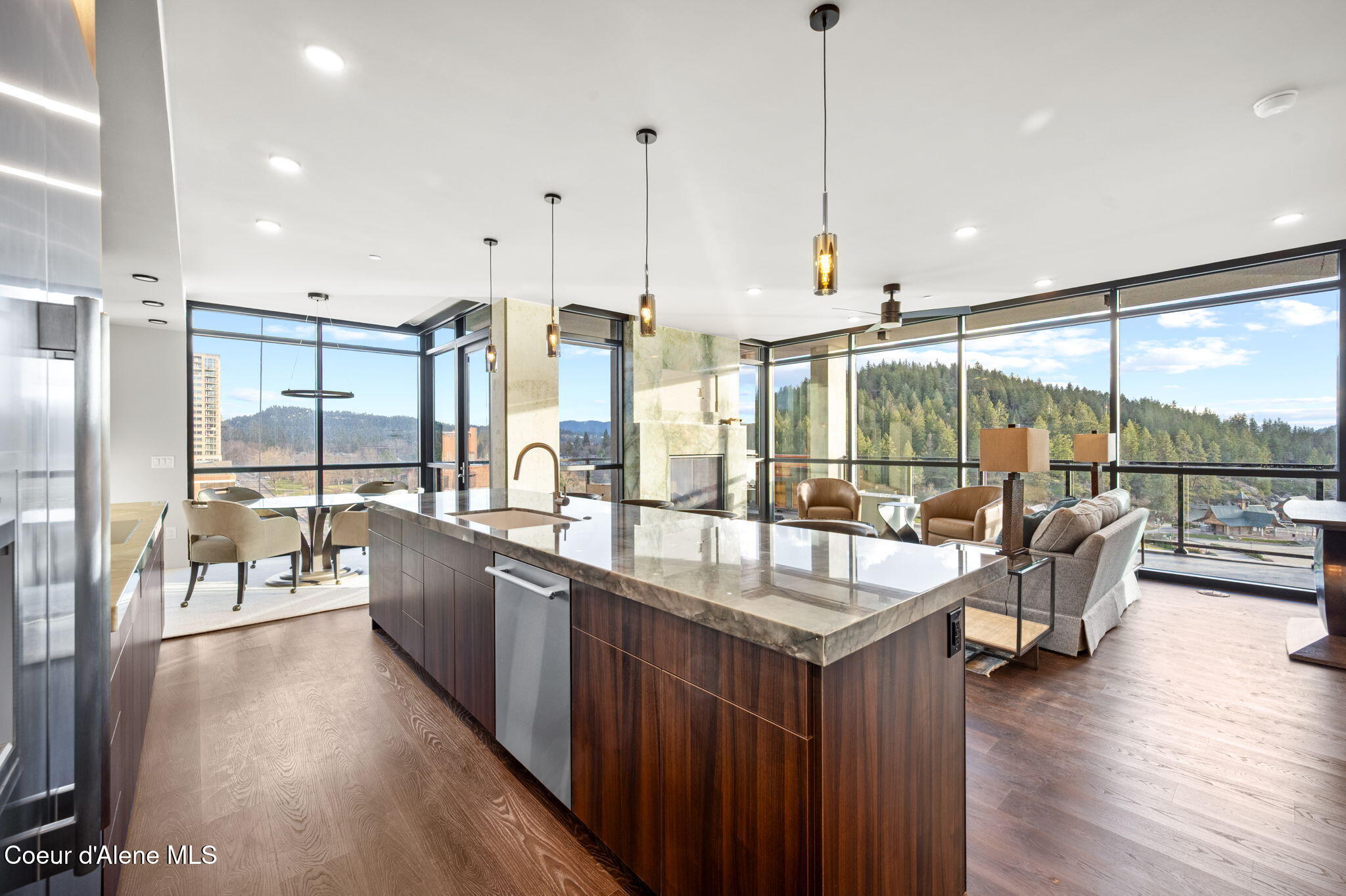 116 South 3rd Street, Unit 903 Coeur D'Alene, ID 83814 - Photo 2 of 42 21-web-or-mls-DSC_4275