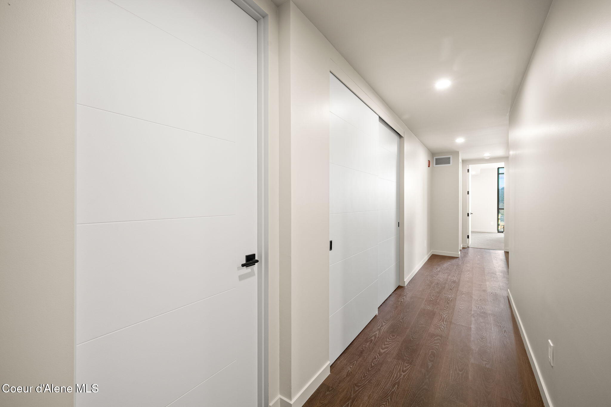 116 South 3rd Street, Unit 903 Coeur D'Alene, ID 83814 - Photo 6 of 42 18-web-or-mls-DSC_4260