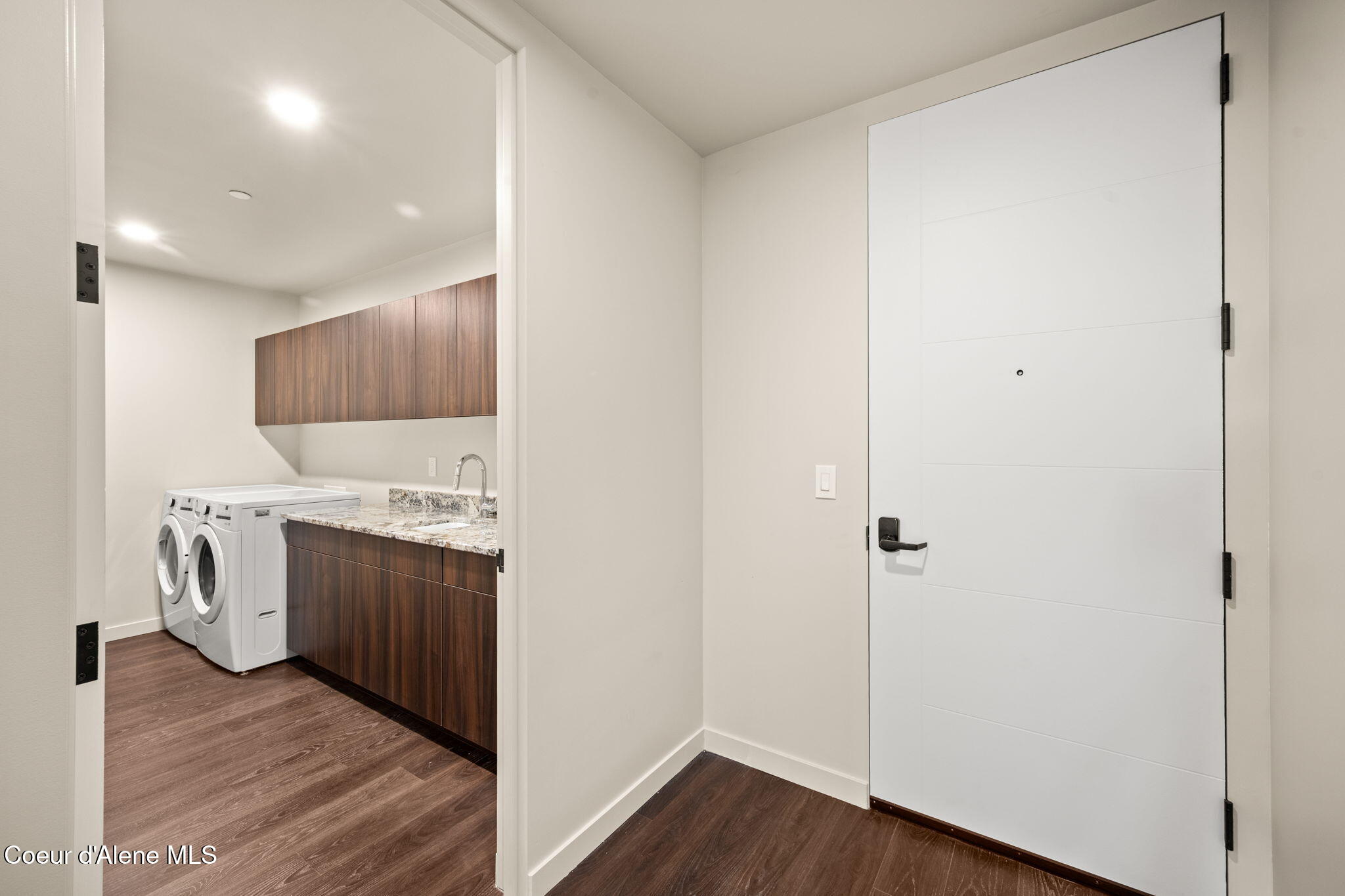 116 South 3rd Street, Unit 903 Coeur D'Alene, ID 83814 - Photo 7 of 42 16-web-or-mls-DSC_4252