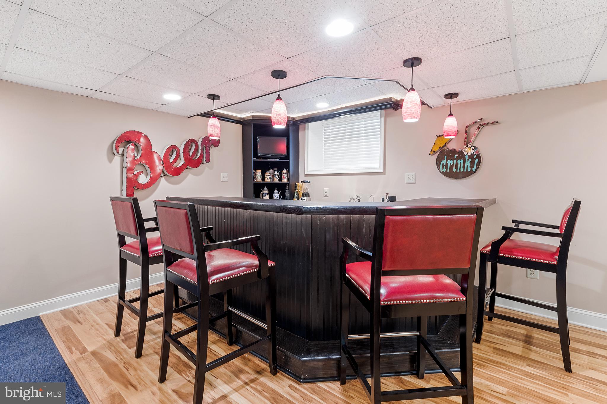 1029 Balmoral Way Ambler, PA 19002 - Photo 34 of 47 wet bar