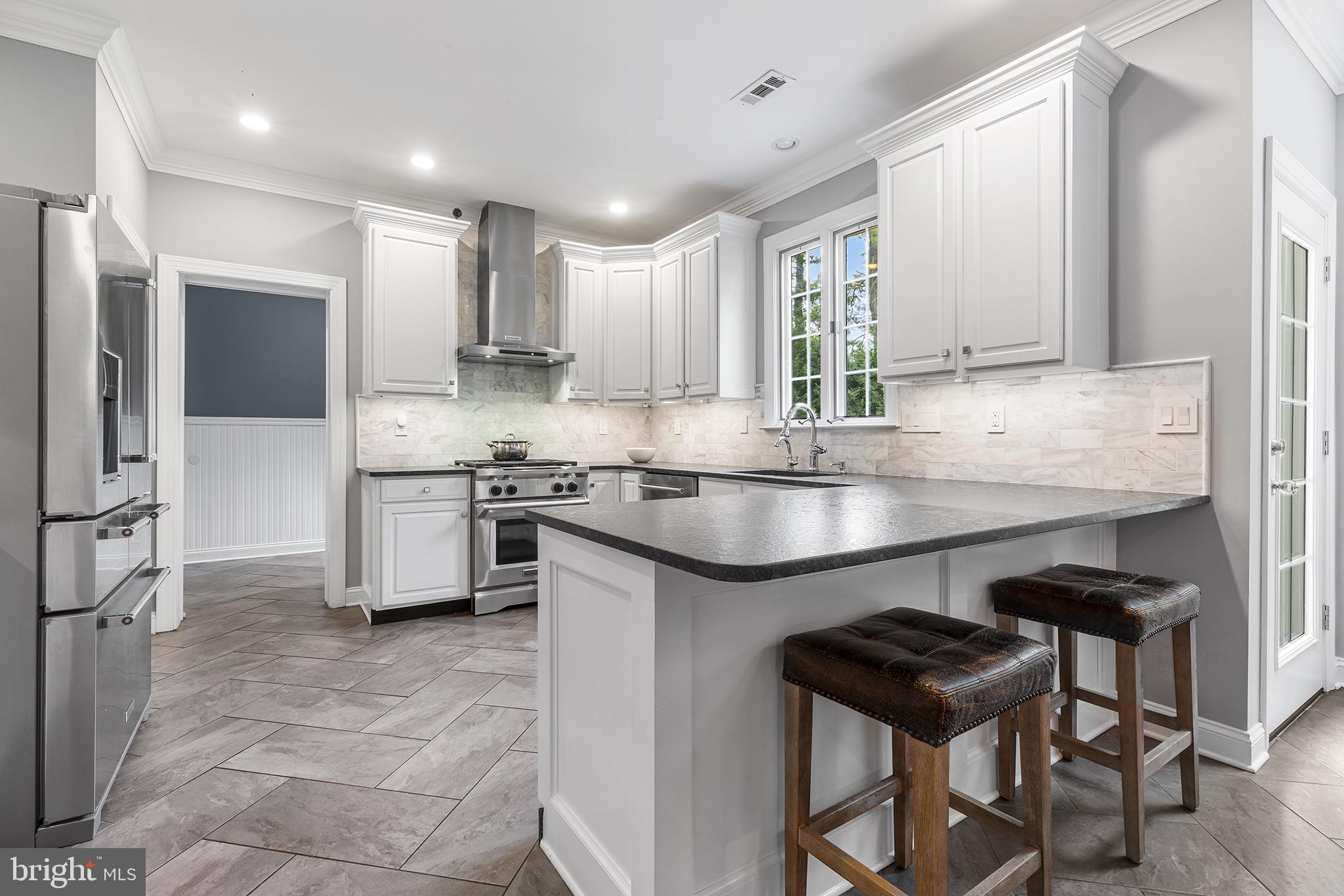 1029 Balmoral Way Ambler, PA 19002 - Photo 8 of 47 breakfast bar