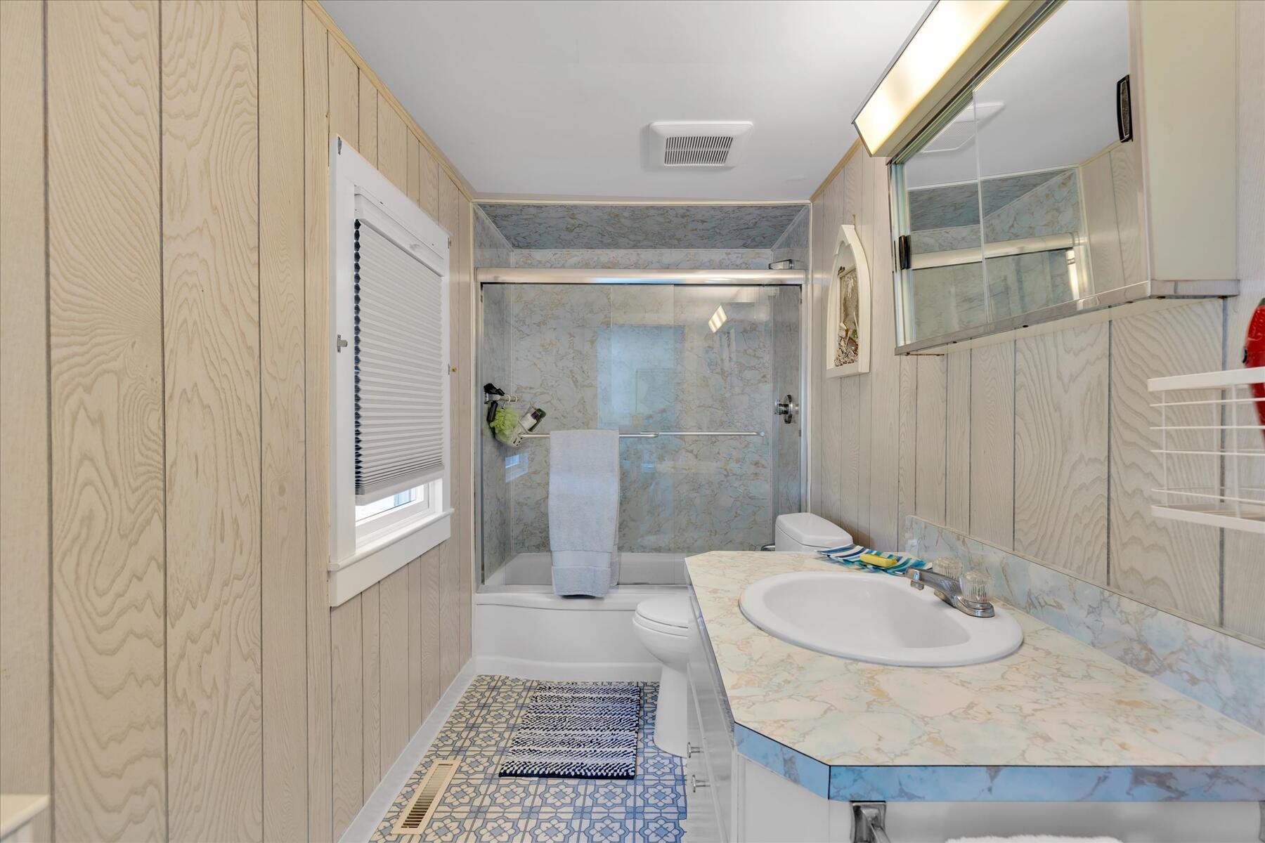 37 Fourth Avenue Hyannis, MA 02601 - Photo 17 of 32 09-MG_2732(1)