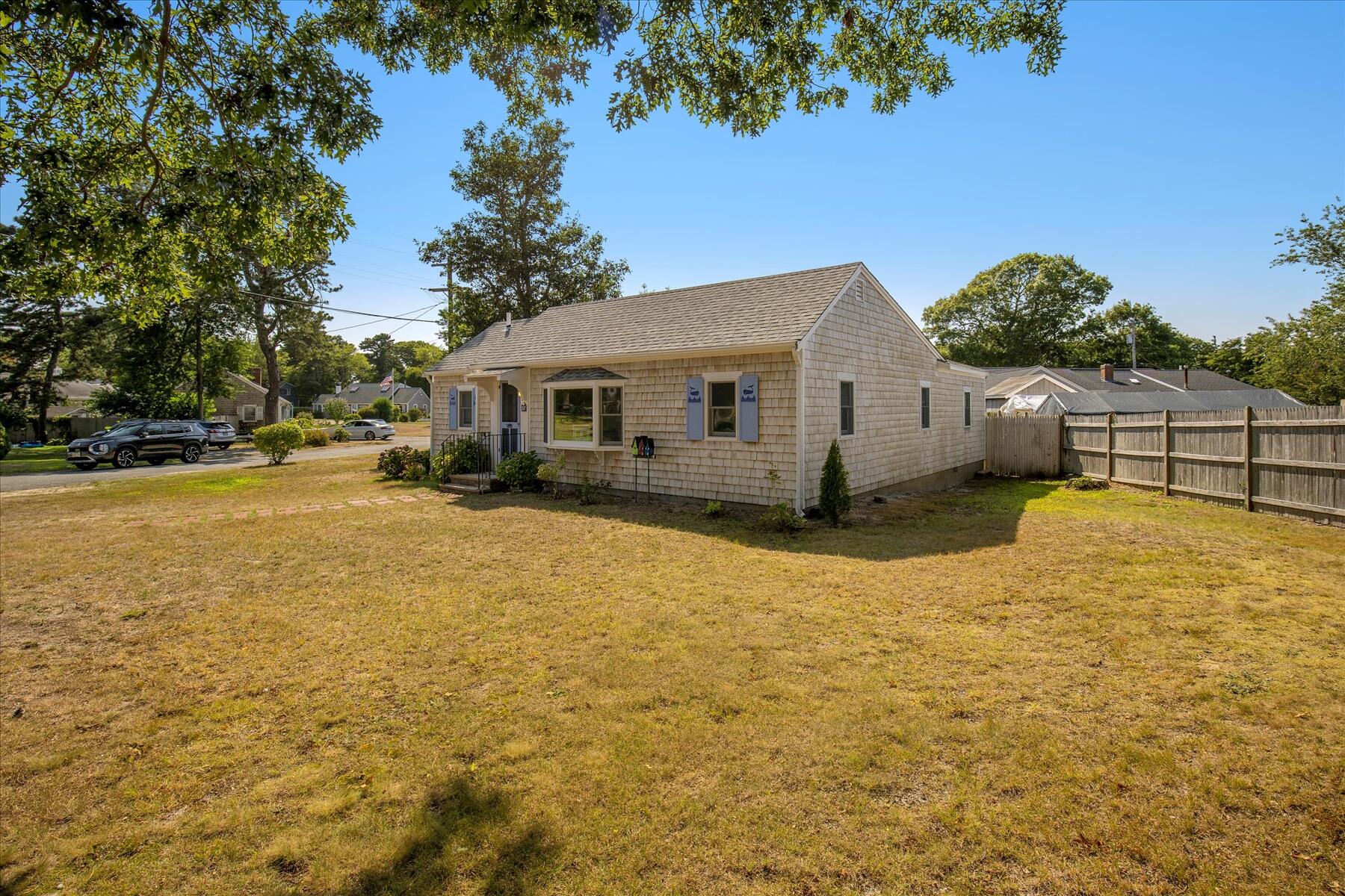 37 Fourth Avenue Hyannis, MA 02601 - Photo 2 of 32 02-MG_2699-r(1)