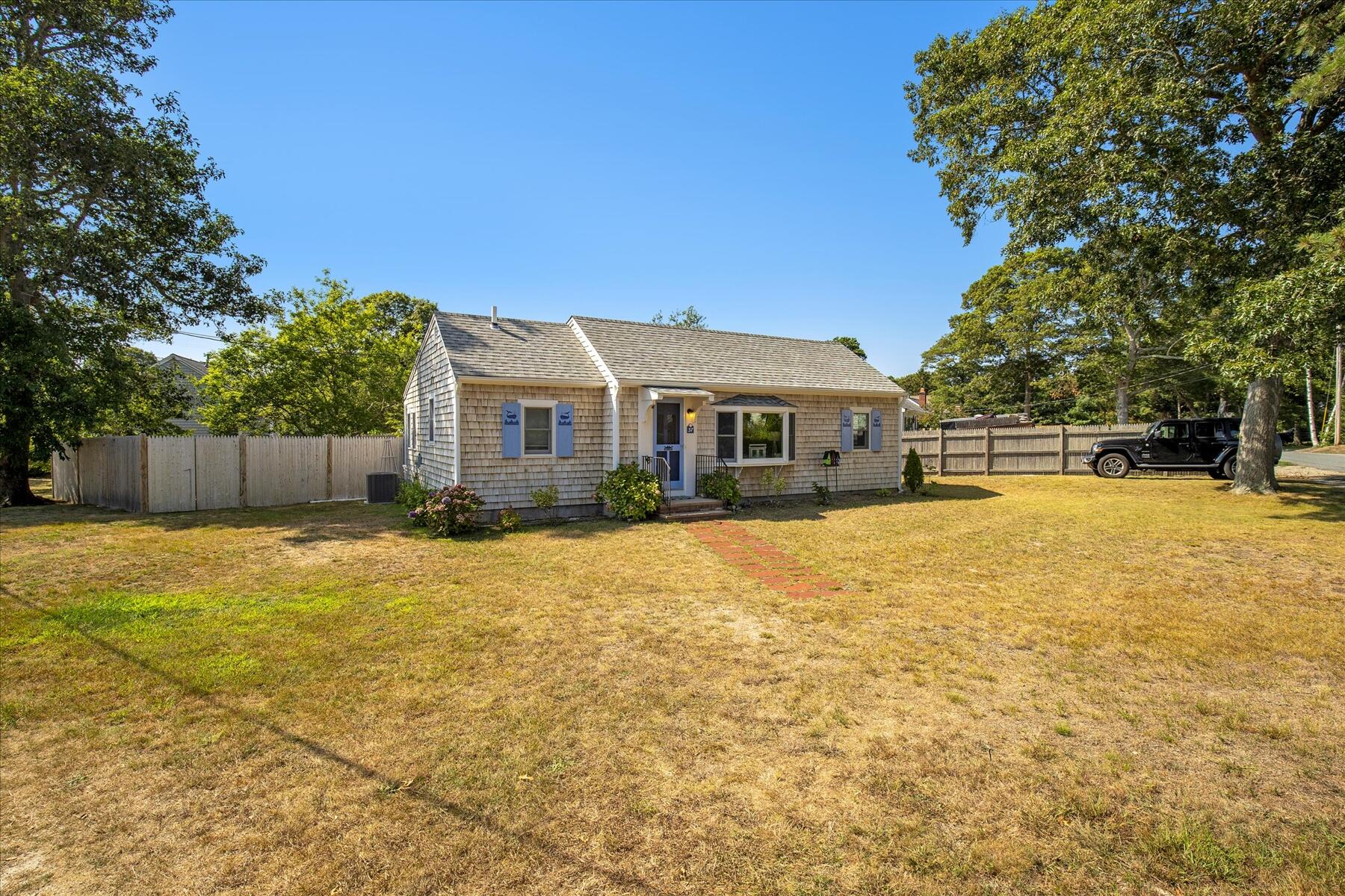 37 Fourth Avenue Hyannis, MA 02601 - Photo 23 of 32 03-MG_2704-r(1)