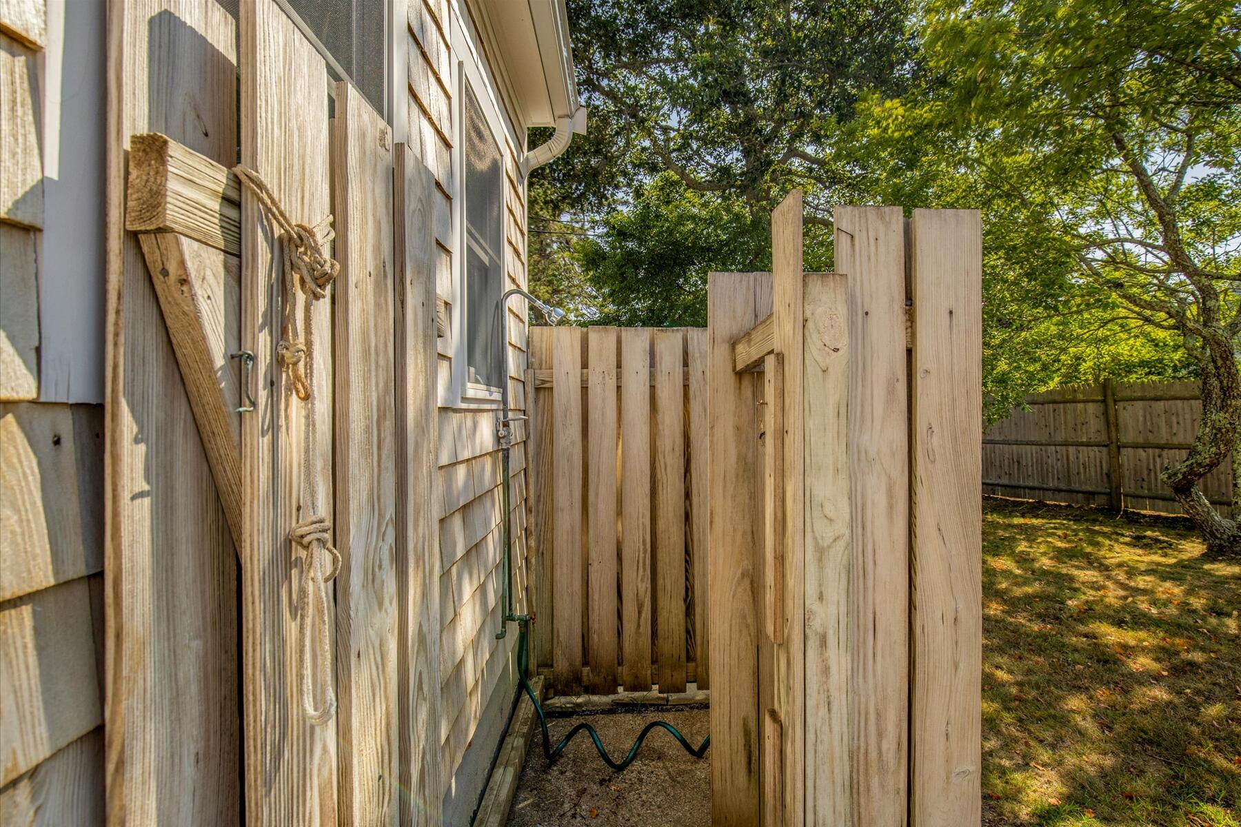 37 Fourth Avenue Hyannis, MA 02601 - Photo 25 of 32 29-MG_2844-r