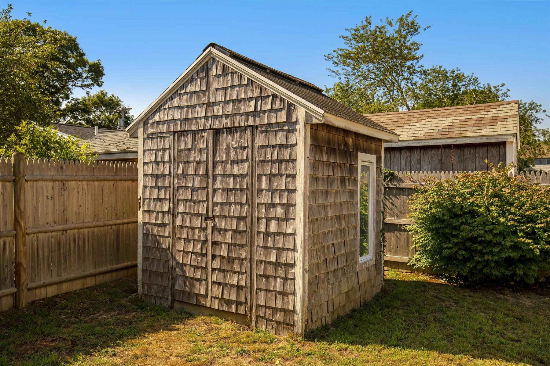 37 Fourth Avenue Hyannis, MA 02601 - Photo 27 of 32 31-MG_2853-r