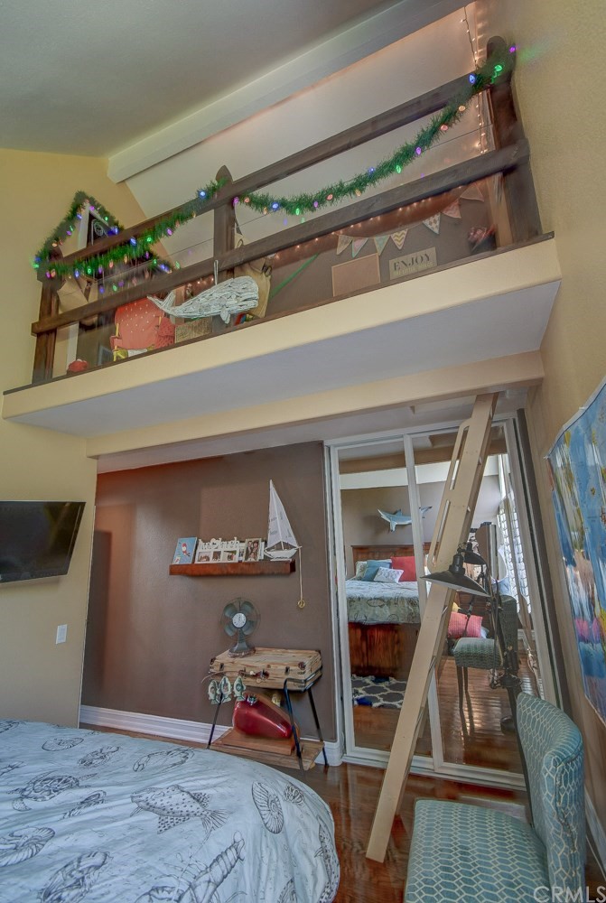 3901 Aruba Circle Huntington Beach, CA 92649 - Photo 28 of 56 Upstairs Guest Room Loft