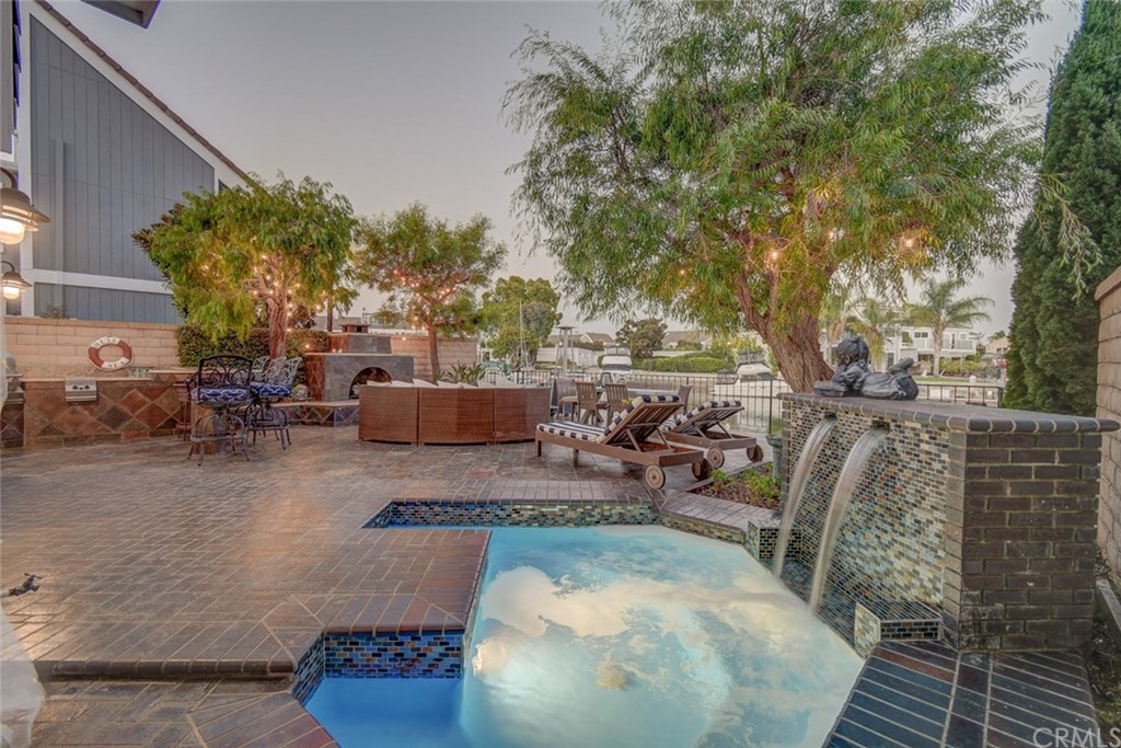 3901 Aruba Circle Huntington Beach, CA 92649 - Photo 38 of 56