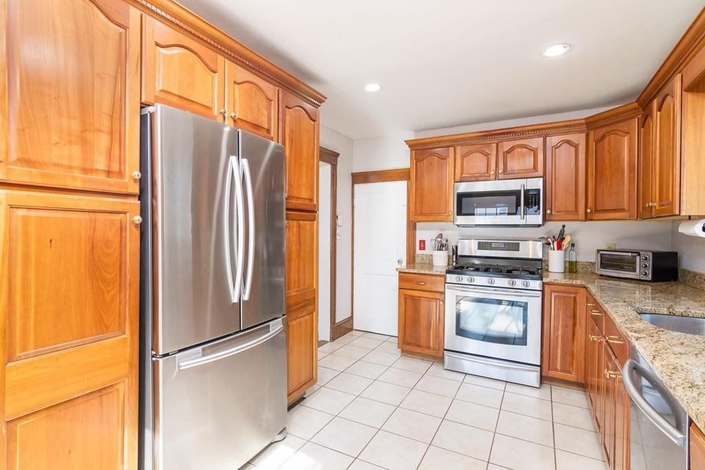 40 Hummock Road Quincy, MA 02171 - Photo 13 of 26 Gallery Image 13