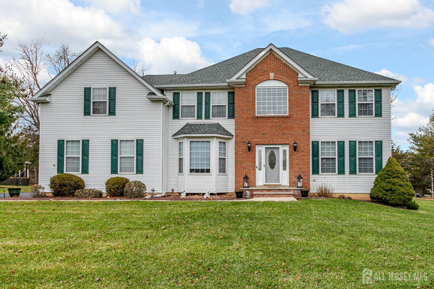 4 Gramercy Road Monmouth Junction, NJ 08852 - Photo 2 of 31