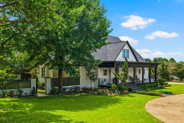 $869,000 | 507 Greenhill Park Avenue, Mount Pleasant, TX 75455