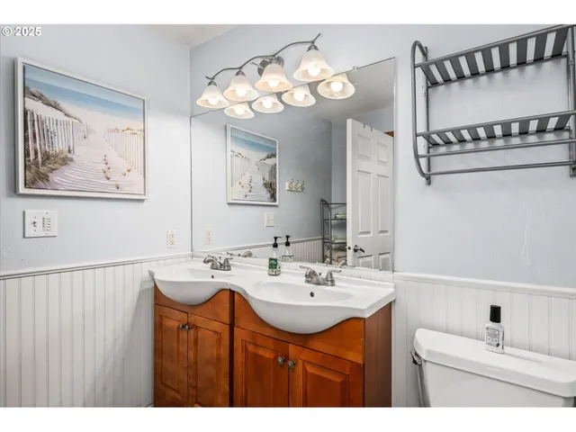 $699,000 | 91033 Water Street, Coburg, OR 97408