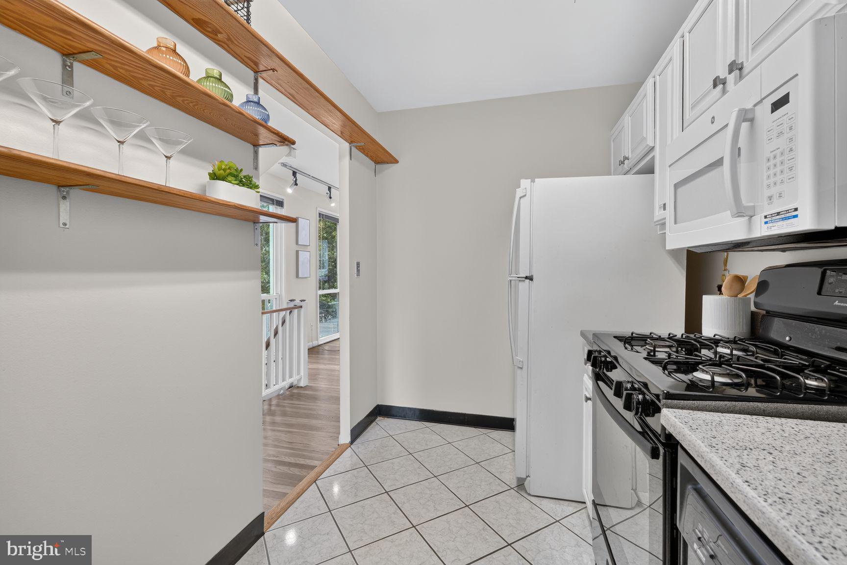 209 G Street Southwest, Unit 143 Washington, DC 20024 - Photo 10 of 33