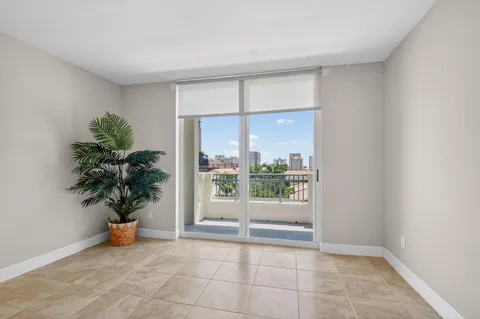 $665,000 | 403 South Sapodilla Avenue, Unit 511, West Palm Beach, FL 33401