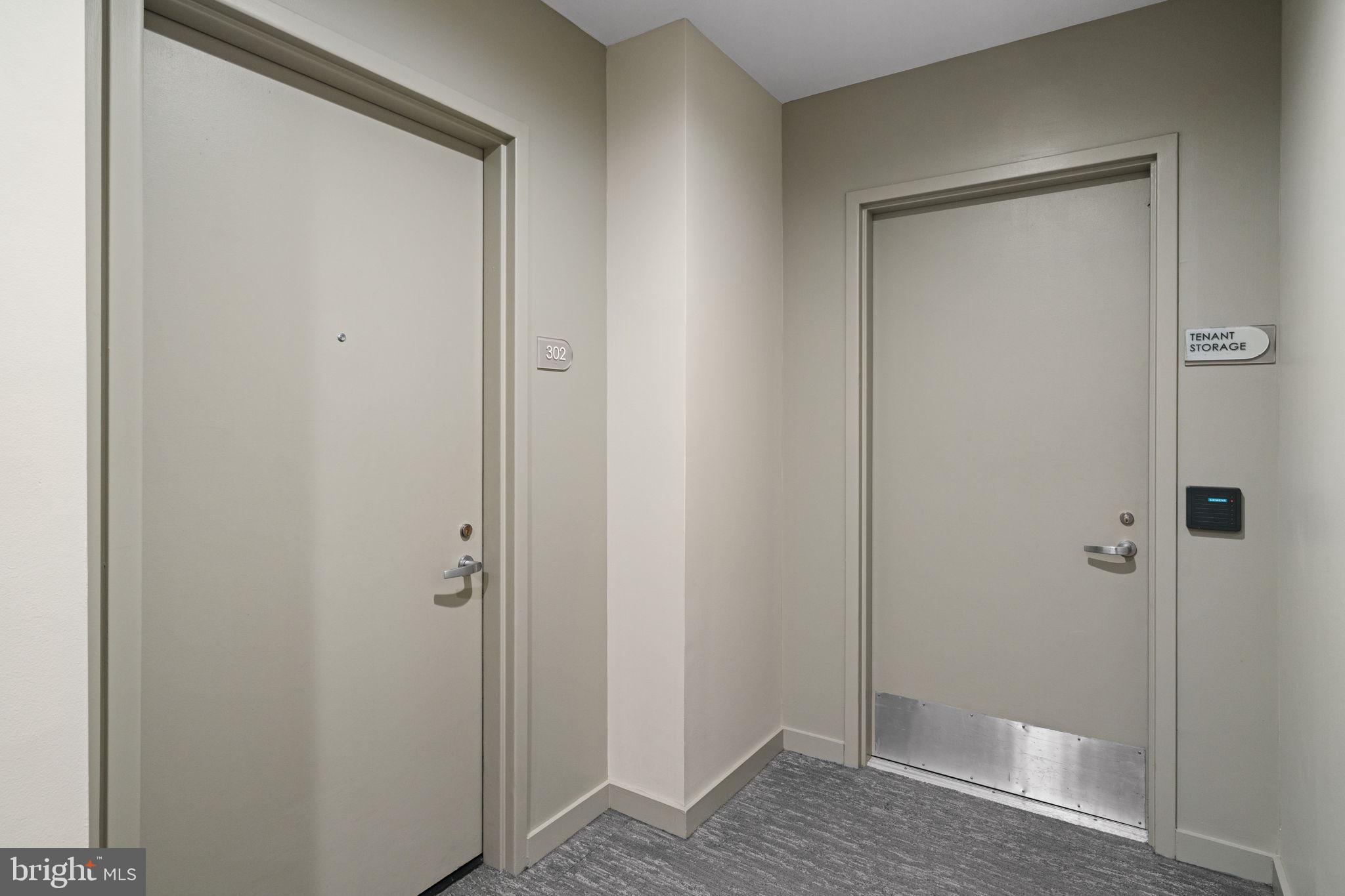 2101 Market Street, Unit 302 Philadelphia, PA 19103 - Photo 4 of 53 a view of bathroom