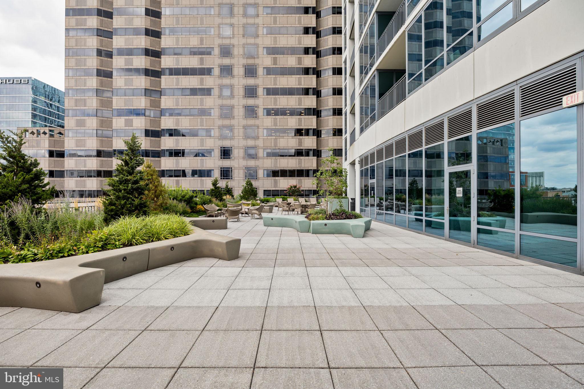 2101 Market Street, Unit 302 Philadelphia, PA 19103 - Photo 50 of 53