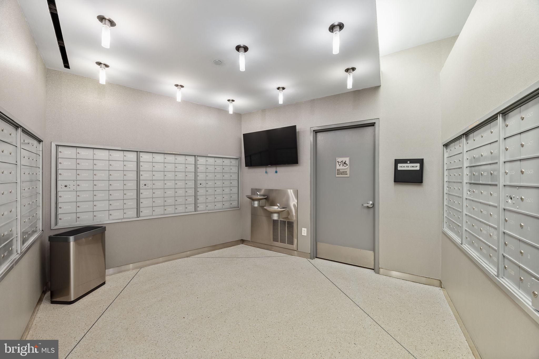2101 Market Street, Unit 302 Philadelphia, PA 19103 - Photo 53 of 53 a view of a livingroom with walk in closet and window