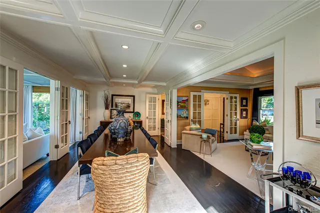 $1,800,000 | 56 Shinnecock Hills Road, Southampton, NY 11968