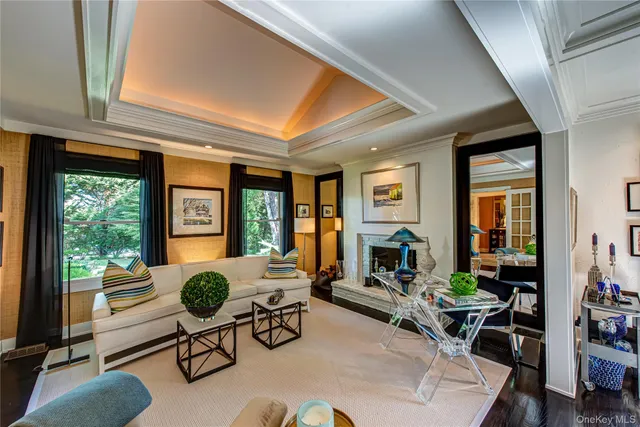 $1,800,000 | 56 Shinnecock Hills Road, Southampton, NY 11968