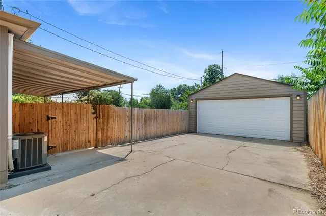 a view of backyard of house