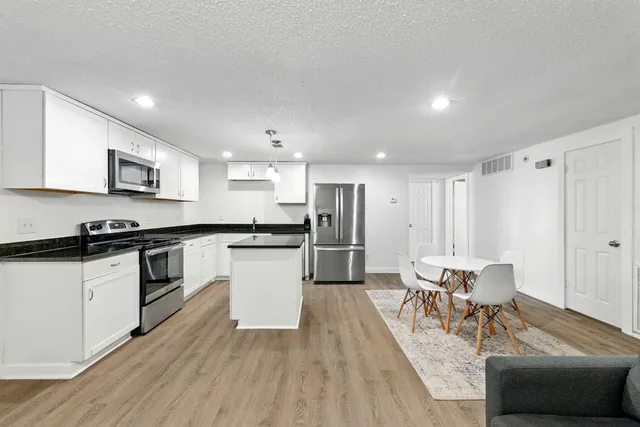 $400,000 | 2401 Leon Street, Unit 306, Austin, TX 78705