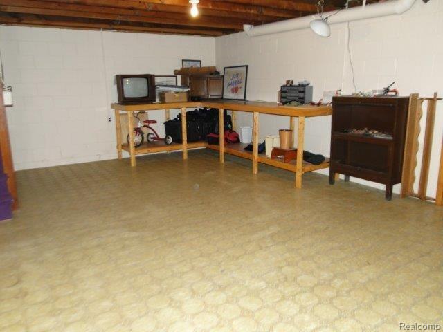 1231 Turrill Road Lapeer, MI 48446 - Photo 25 of 50 Basement