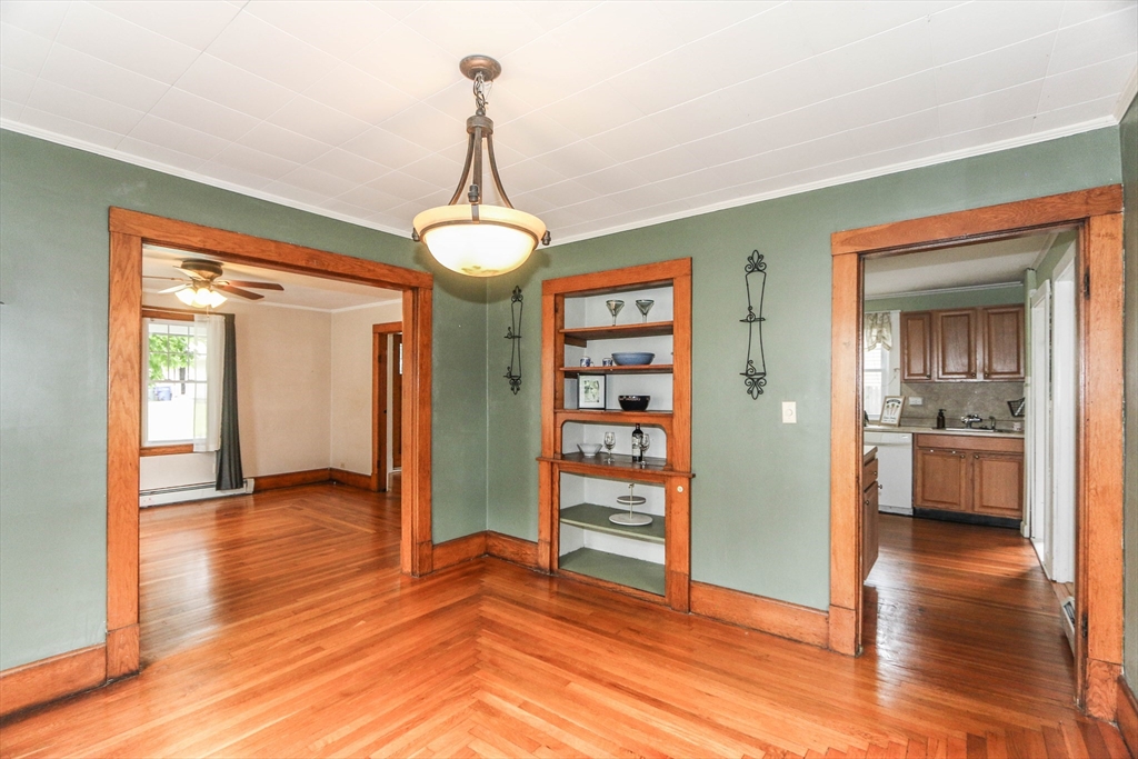 103 Clough Street Springfield, MA 01118 - Photo 16 of 37 Gallery Image 16