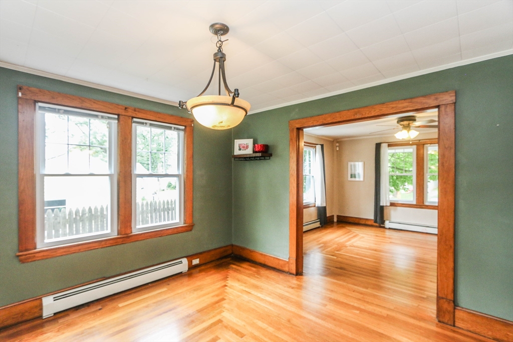 103 Clough Street Springfield, MA 01118 - Photo 17 of 37 Gallery Image 17