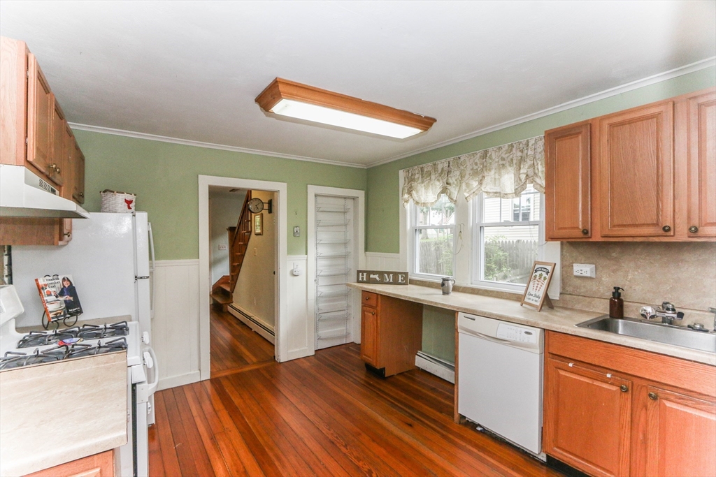 103 Clough Street Springfield, MA 01118 - Photo 20 of 37 Gallery Image 20