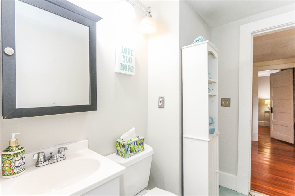 103 Clough Street Springfield, MA 01118 - Photo 36 of 37 Gallery Image 36