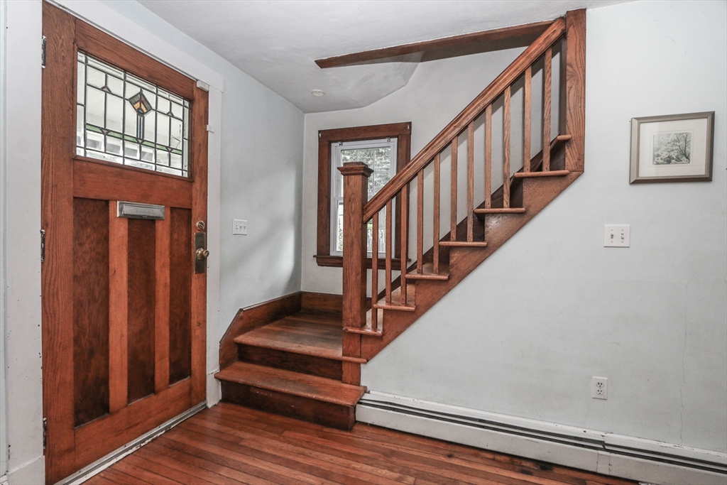 103 Clough Street Springfield, MA 01118 - Photo 9 of 37 Gallery Image 9