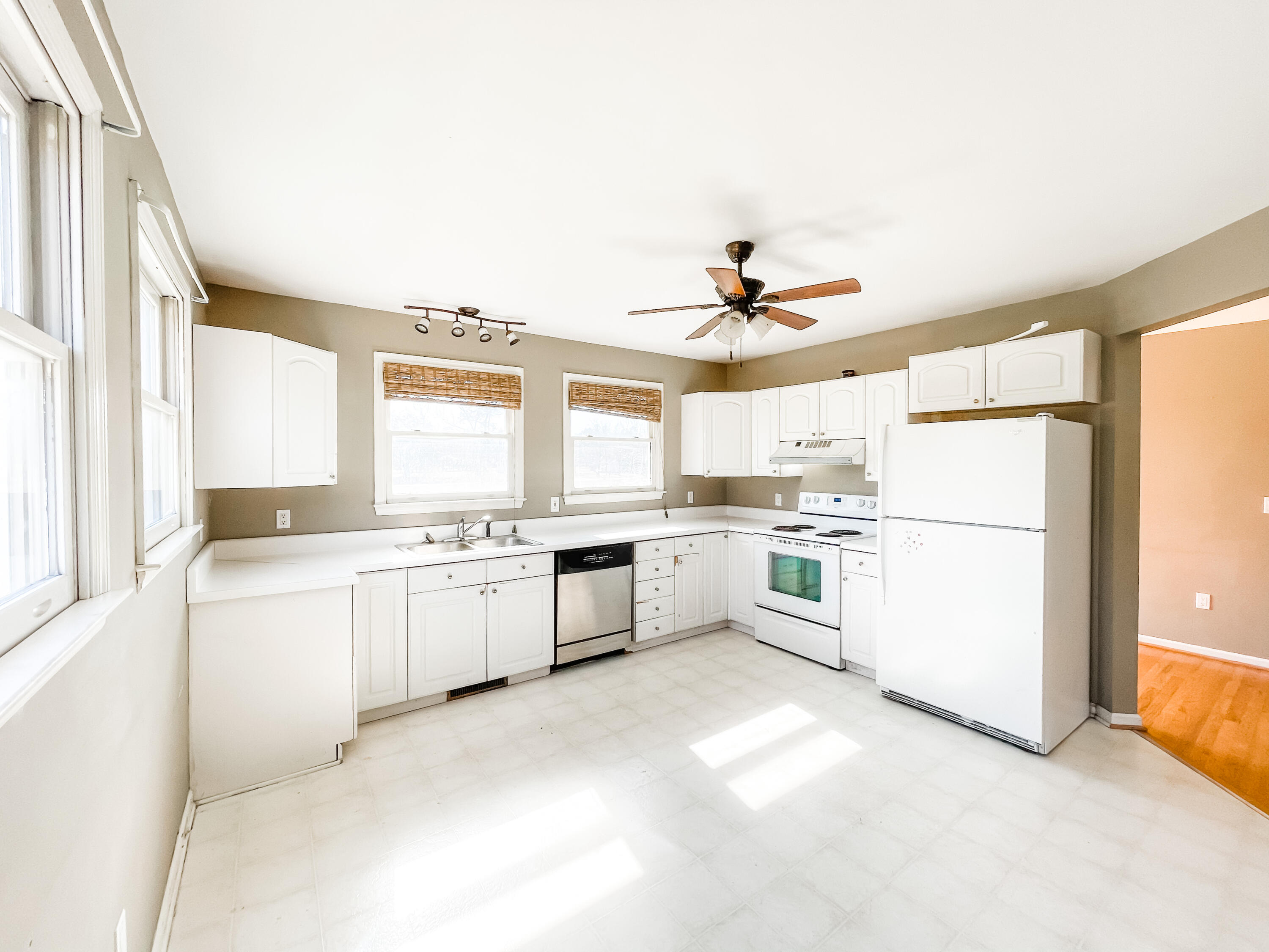 2620 Harristown Road St. Stephen, SC 29479 - Photo 15 of 35 6481E387-9A3D-4E06-A1E1-D6B7BF7A77B5
