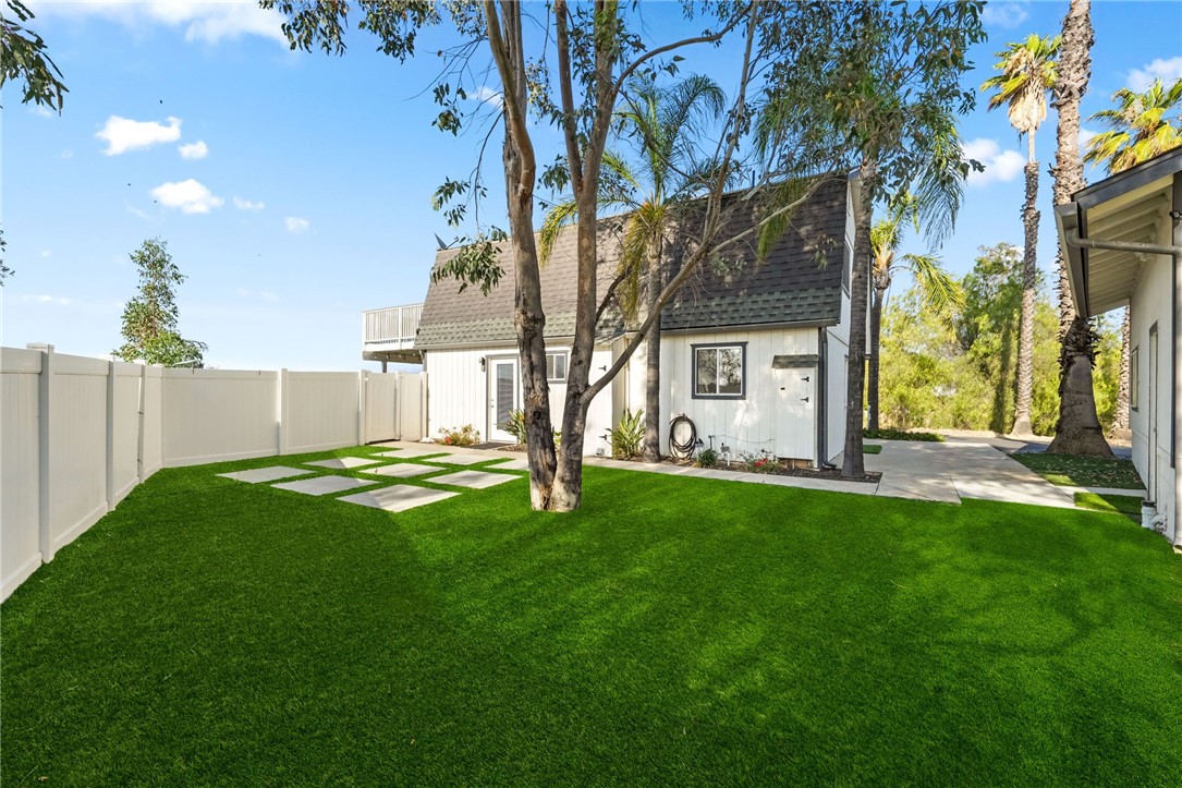 35825 Meadow Ridge Road Temecula, CA 92592 - Photo 57 of 75 a view of a house with a yard