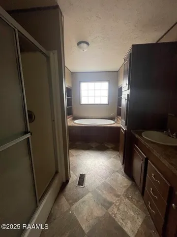 $56,900 | 319 East Lovell Street, Crowley, LA 70526