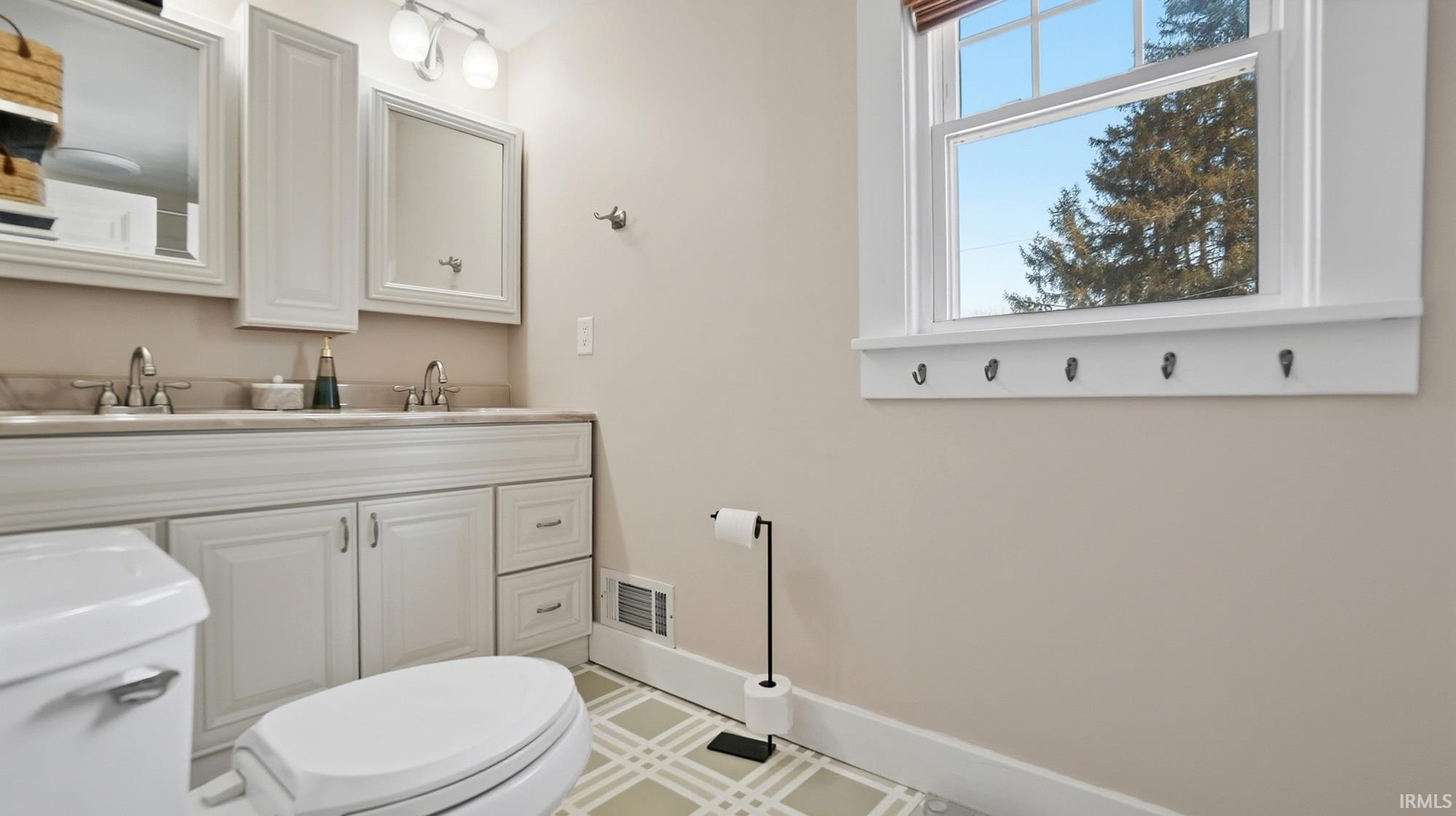 4615 Beaver Avenue Fort Wayne, IN 46807 - Photo 20 of 36