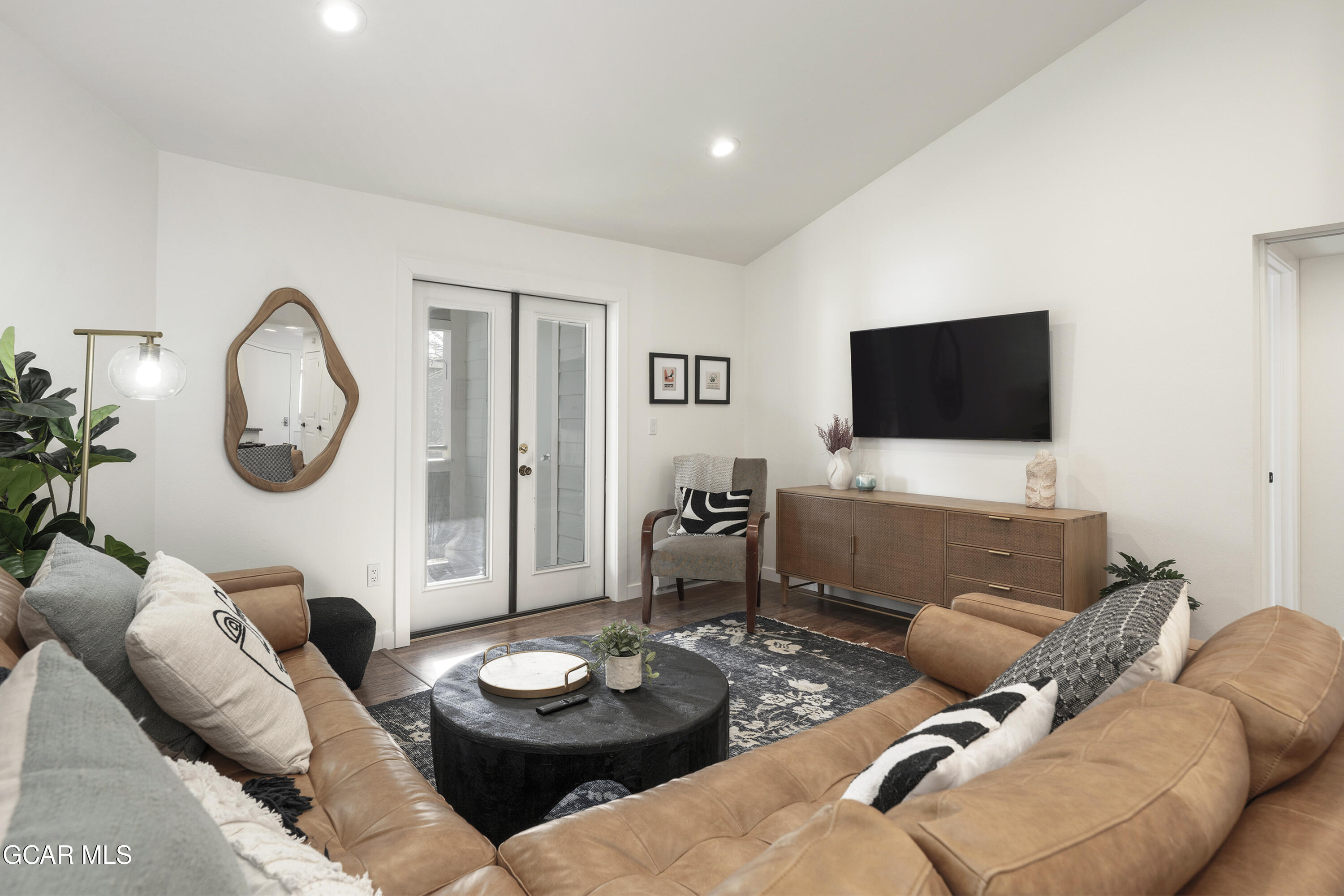 97 Doc Susie Avenue, Unit C4 Fraser, CO 80442 - Photo 11 of 36 Living area