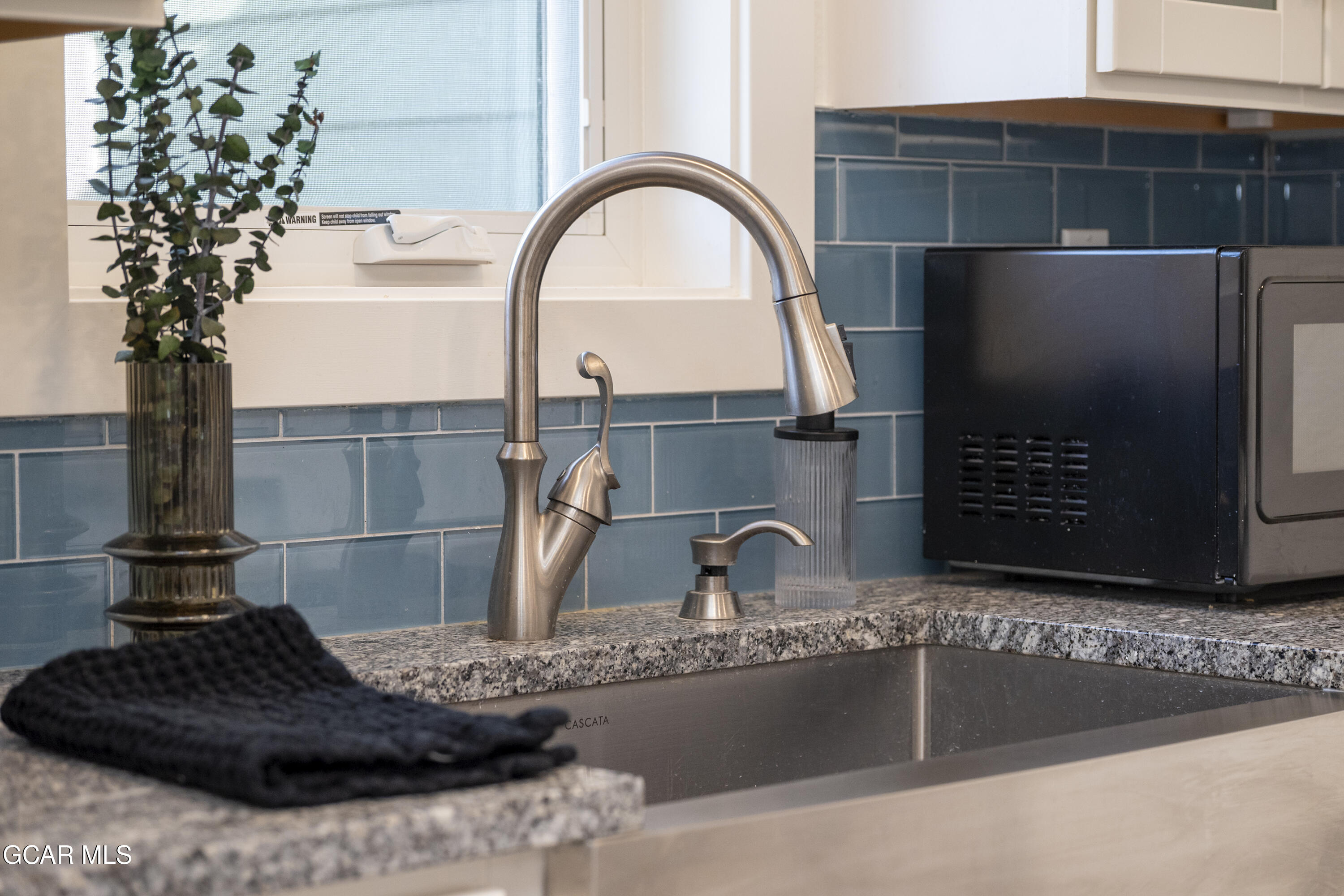 97 Doc Susie Avenue, Unit C4 Fraser, CO 80442 - Photo 8 of 36 Kitchen sink