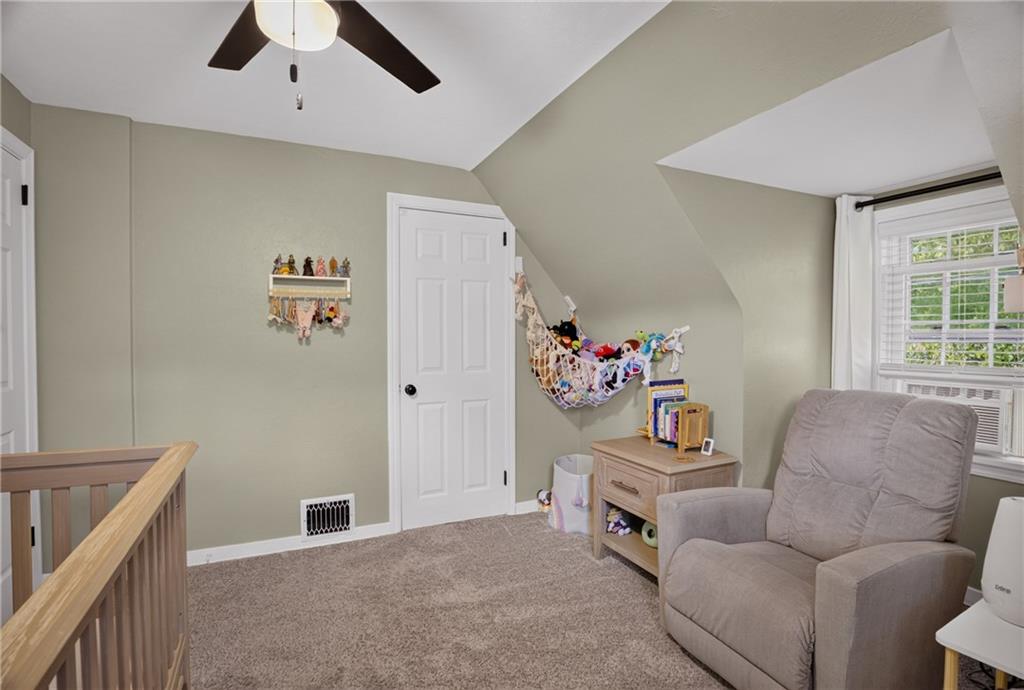 302 Lindsay Road Carnegie, PA 15106 - Photo 22 of 34 Gallery Image 22
