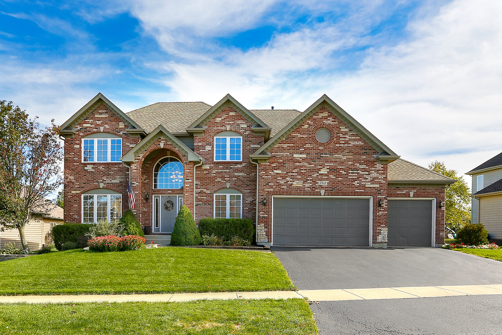 781 Merrill New Road Sugar Grove, IL 60554 - Photo 2 of 39