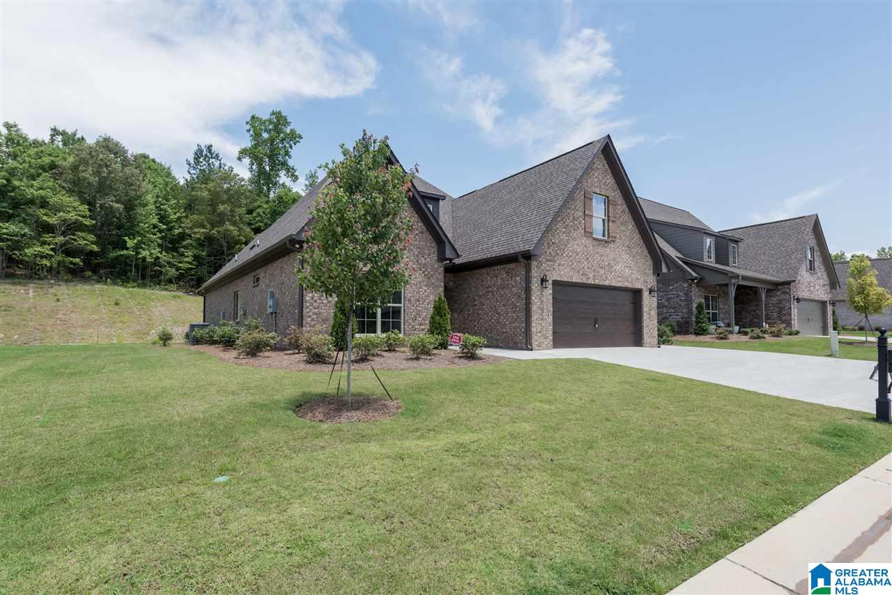 444 Ballantrae Road Pelham, AL 35124 - Photo 3 of 45